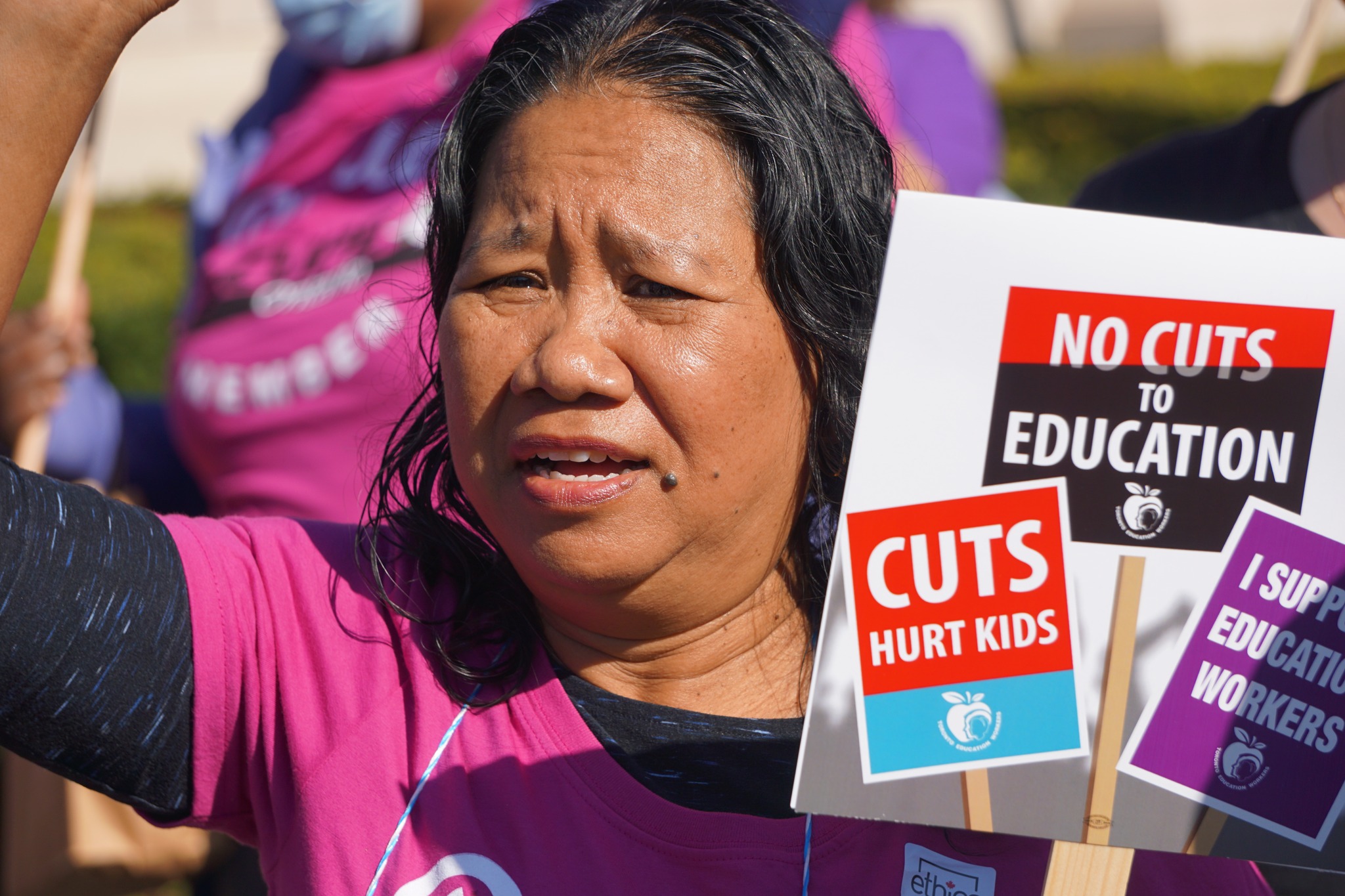 Rally supporting education workers. Photo via CUPE Ontario Facebook.