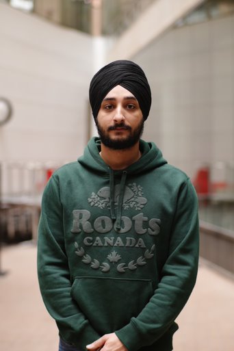 “Working on the Skytrain exposes us to a lot of health issues. We deserve more paid sick days so we don’t have to go to work sick.” – Jaspreet Singh, Bee Clean – Skytrain